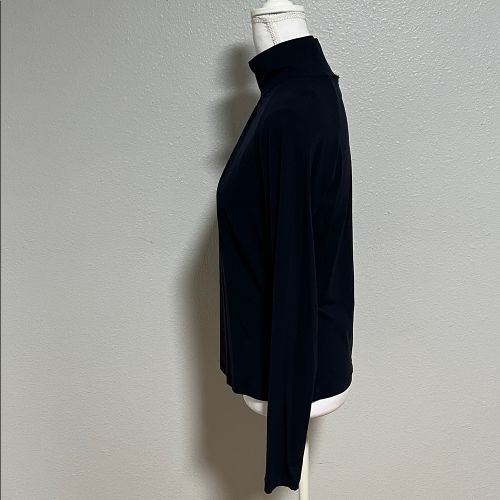 St. John Sport Blouse – Size Small - Picture 4 of 8